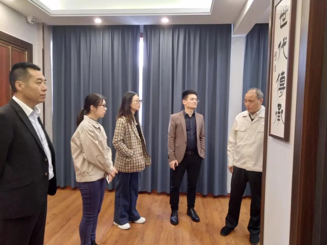 鑄鋁門